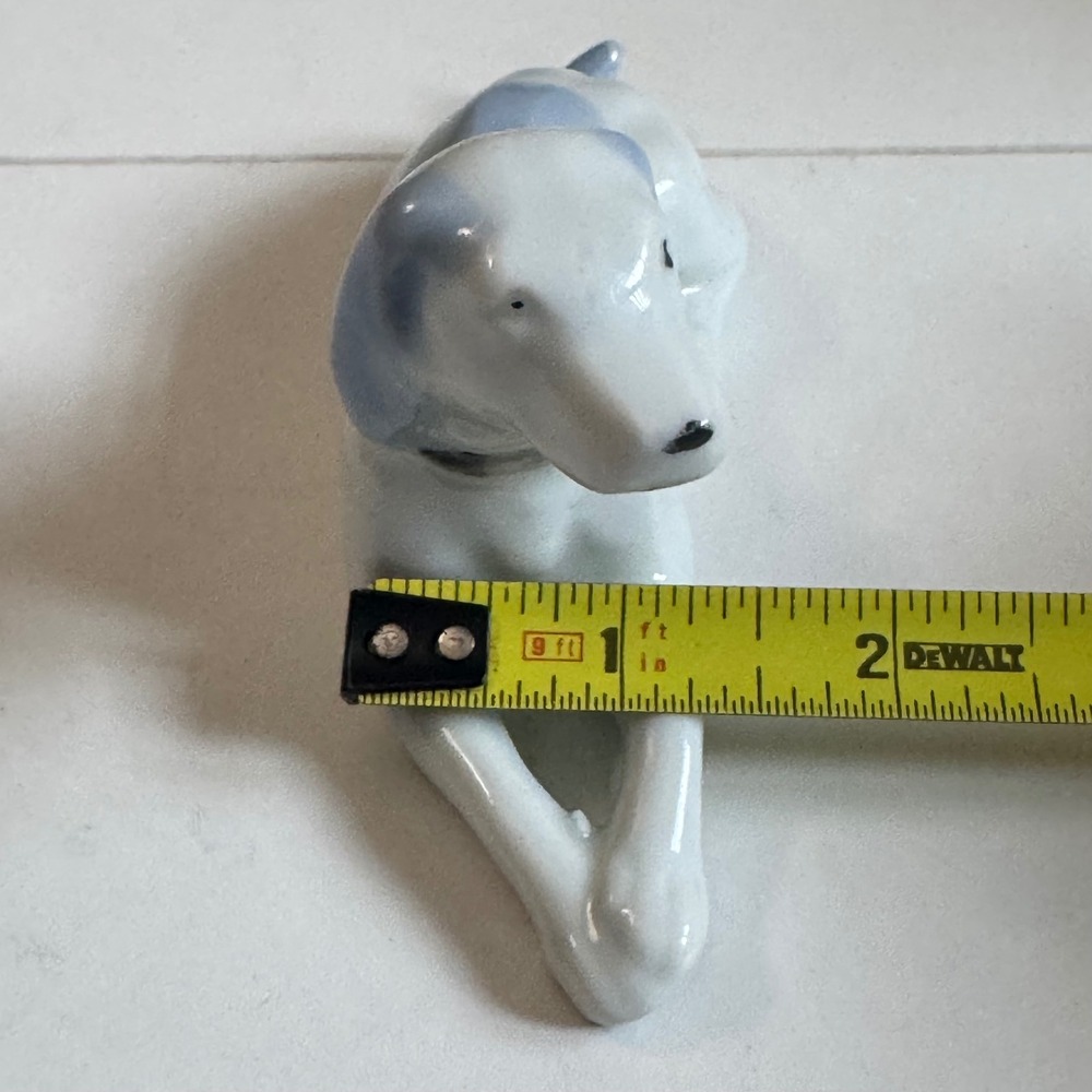 Vintage Made in Japan Porcelain Dog Figurine Blue Gray White Reclining Hound - Picture 12 of 12